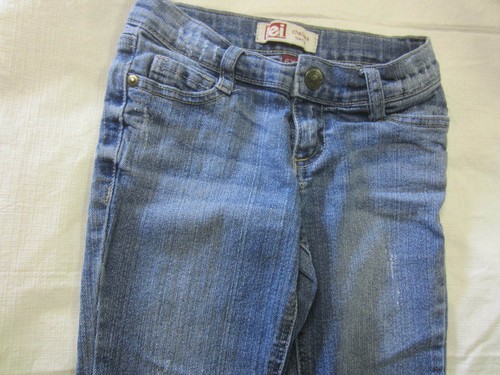 l.e.i. - Girl's Chelsea Lowrise Blue Jeans - Size 6X Reg - Adjustable Waist - Picture 2 of 7