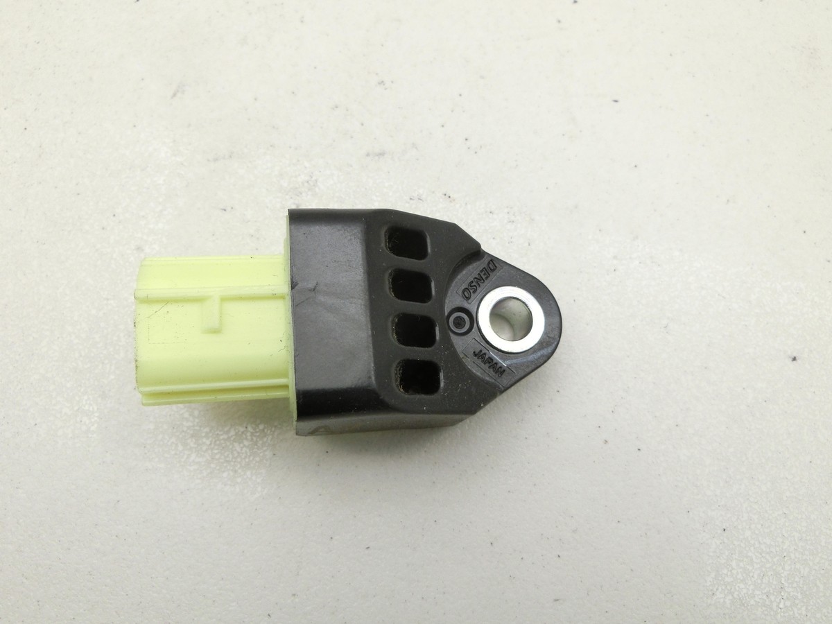 air bag sensor Crash Left Front for Toyota Auris ZW E150 10-12