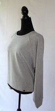 Circle X Women's NWT Raglan Sleeve Sweatshirt in Heather Grey Size Medium