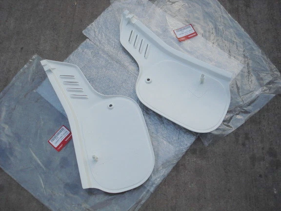 FUNDA LATERAL BLANCA NUEVA L/R HONDA MTX125 MTX200 MTX 200  Foto 4 de 4