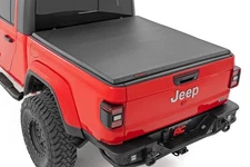 Rough Country Soft Tri-Fold Bed Cover for 20-25 Jeep Gladiator | 5' - 41620500