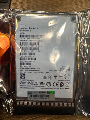 HPE 3.2TB SAS 12Gb/s 2.5in Internal SSD MO003200JXBFQ P21123-003