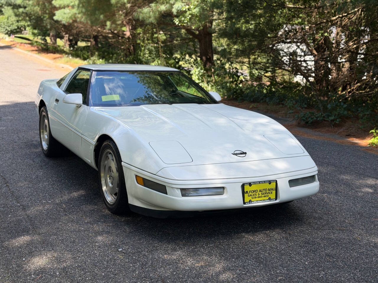 1996 White Chevrolet Corvette   | C4 Corvette Photo 2