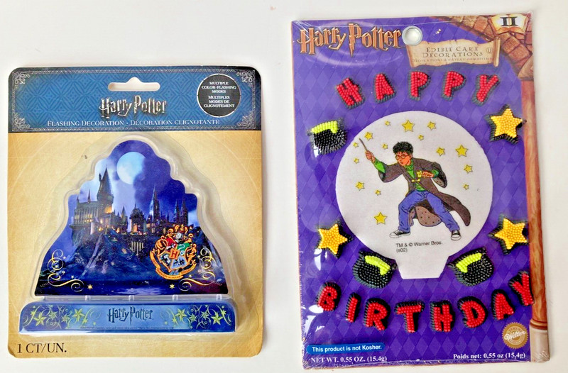 Wilton Harry Potter Icing Birthday Cake Topper + LED LightUp Hogwarts Castle Set