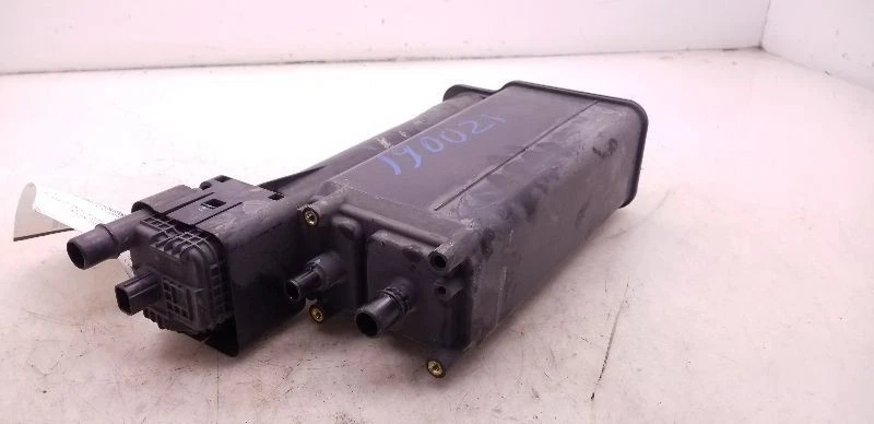 10 11 12 Lexus HS250h vasilha de vapor de combustível 77740-75010 - Imagem 3 de 4