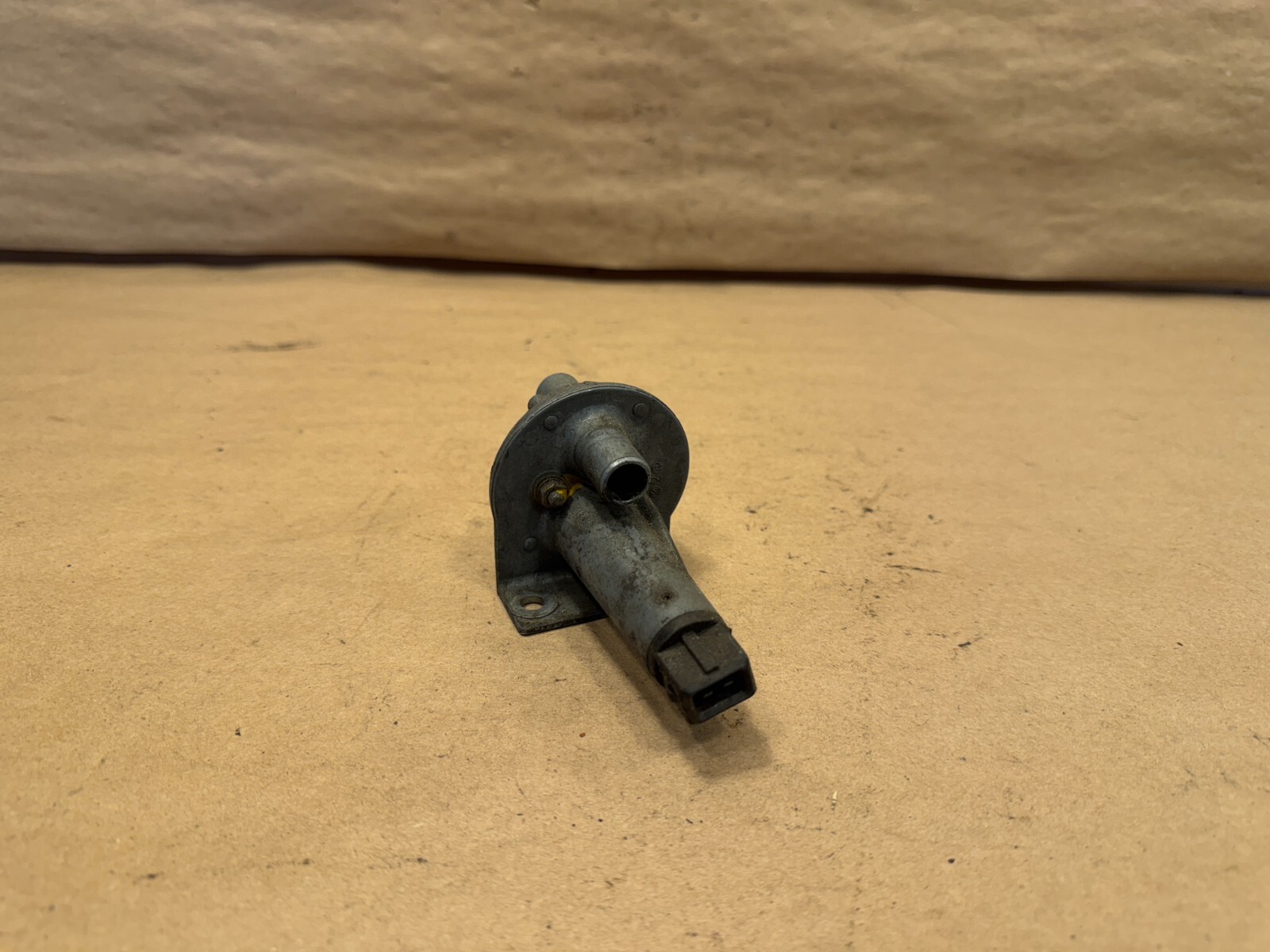 Ferrari 348 Testarossa Auxiliary Air Valve OEM PN 124802