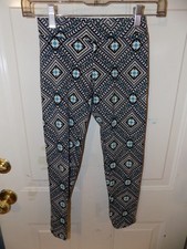 Justice Flower W/Square Design Capri Leggings Size 12 Girl's EUC