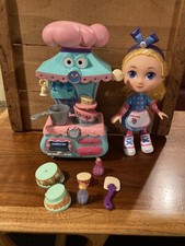 Disney Jr Alice  s Wonderland Bakery 10  Doll  Ultimate Oven