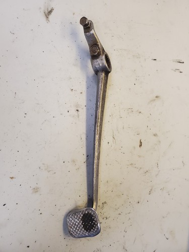 81 Suzuki GS 750 GS750 GS750E rear brake pedal lever - Picture 2 of 2