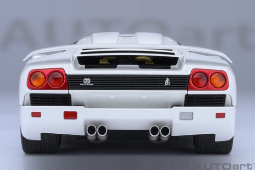 LAMBORGHINI DIABLO SE30 JOTA IMPACT WHITE 1:18 COMPOSITE by AUTOart 79145 NEW - Picture 8 of 23