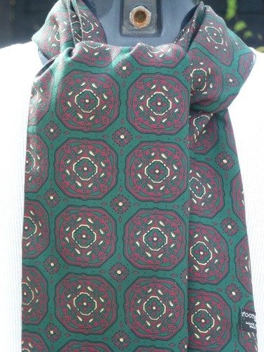 Vintage TOOTAL Scarf Cravat Goodwood Dapper Neckwear Mod Indie Scooter Ascot - Picture 4 of 8