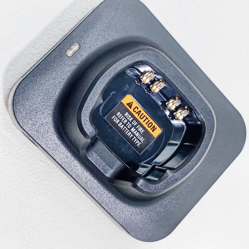 NNTN8845A Ładowarka akumulatorów do radia Motorola APX8000 APX7000 APX6000 SRX2200 - Zdjęcie 3 z 8