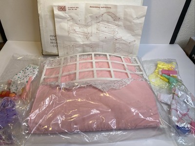 Vintage 1983 Zima Rich and Famous Glamour Bed Fashion Doll Clothing for Barbie