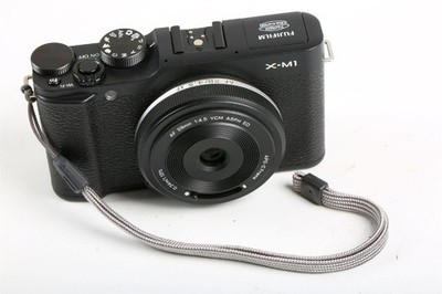 Fuji X-M1 28mm/4.5 VCM ASPH ED APS-C Frame black 37L17177 heidi-foto