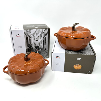 Staub Pumpkin Cocotte Set of 2 Petite Ceramic Baking Dish w Lids 5'' 0.5 Qt