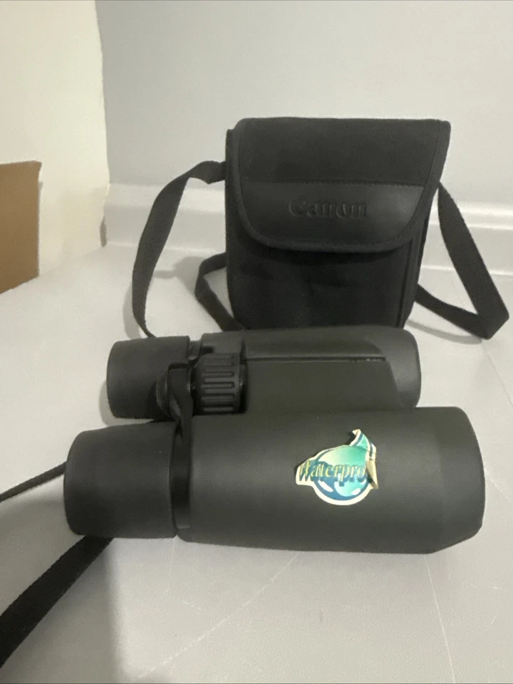 Binoculares Canon 8x32 WP de 7,5 grados Foto 4 de 4