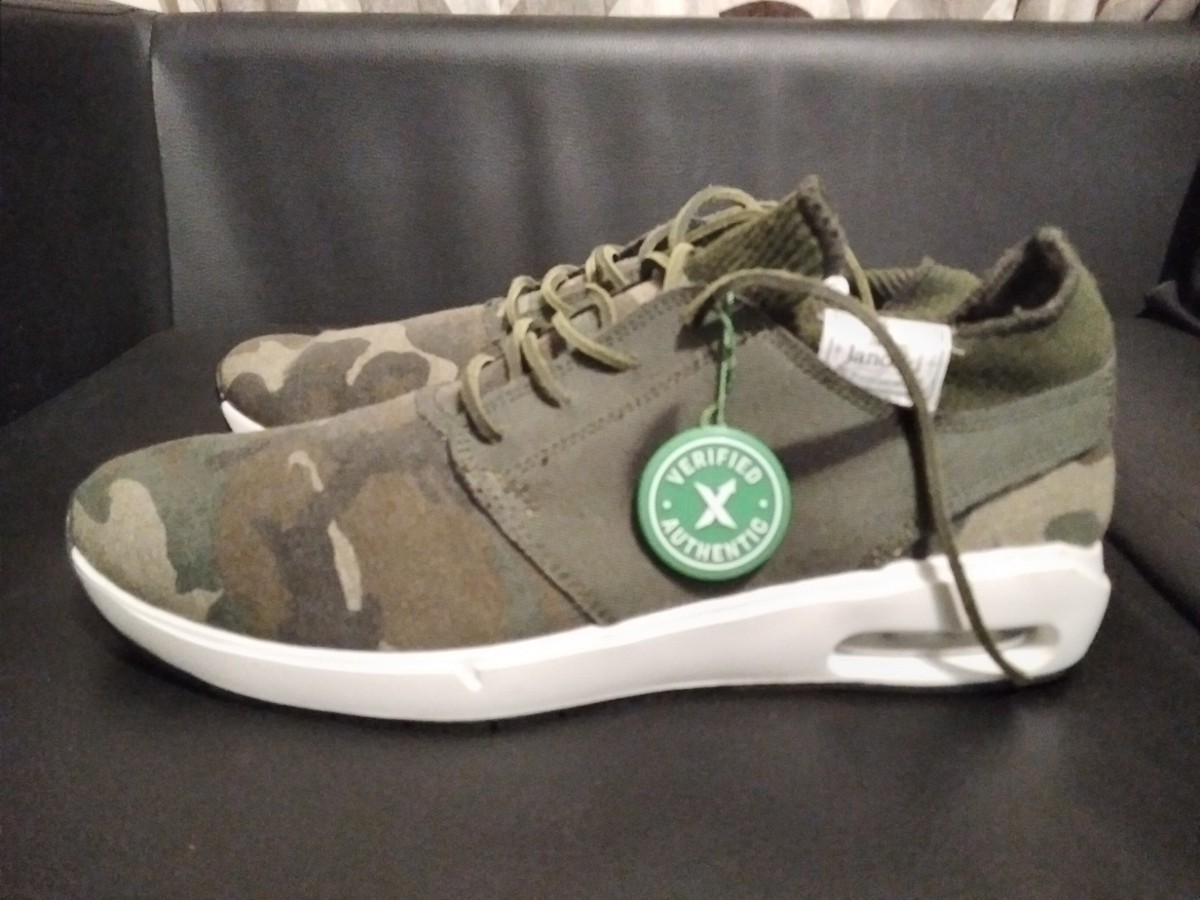 Nike SB Air Max Janoski Premium 2019 Camo Size UK 11 (EU