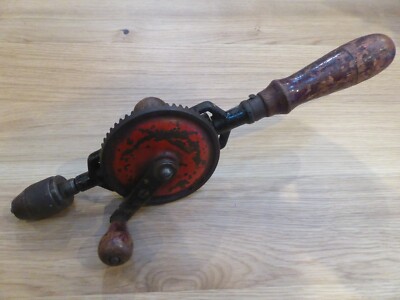 Vintage Handwerker Eierschläger Akku-Handbohrschrauber mit Holzgriffen