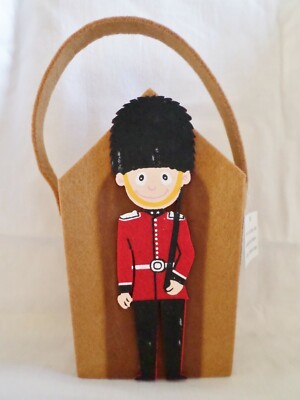 10 x Neuheit Buckingham Palace Guard 3D Relief Filz Geschenktüte Süßigkeiten Ostereier