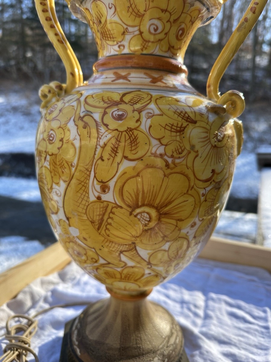 ANTIQUE CA. 1900s ITALIAN FAIENCE MAJOLICA DERUTA TABLE LAMP