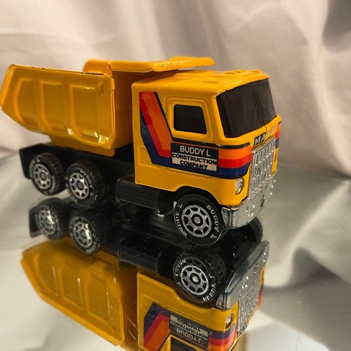 Vintage 1980's Yellow BUDDY L Dump Truck Die-cast Vehicle 6" long Made In Macau - Picture 6 of 7