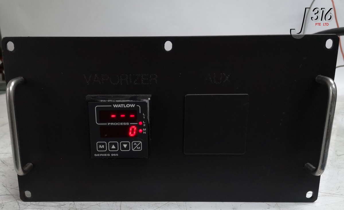 25594 APPLIED MATERIALS TEMPERATURE CONTROL BOX W/ WATLOW SERIES