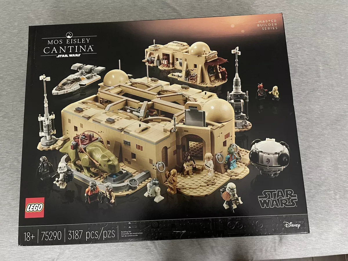 LEGO Star Wars 75290 Mos Eisley Cantina - largest Master Builder