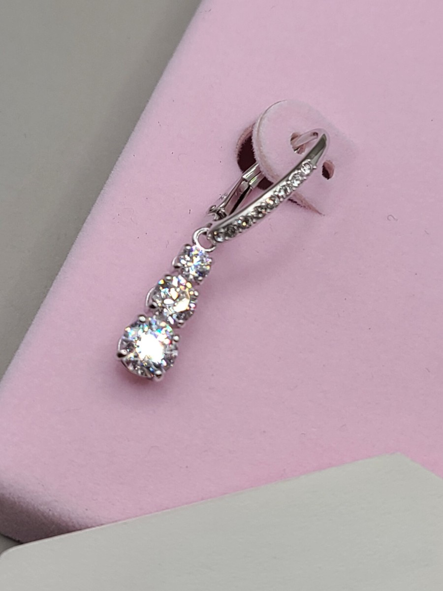 Swarovski Attract Trilogy フープピアス　5416155 Swarovski Attract Trilogy Hoop Earrings - White, Rhodium