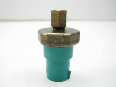 NEW - OUT OF BOX Ford F4CH-19D594-AA 4-Pin A/C Compressor Cutoff
