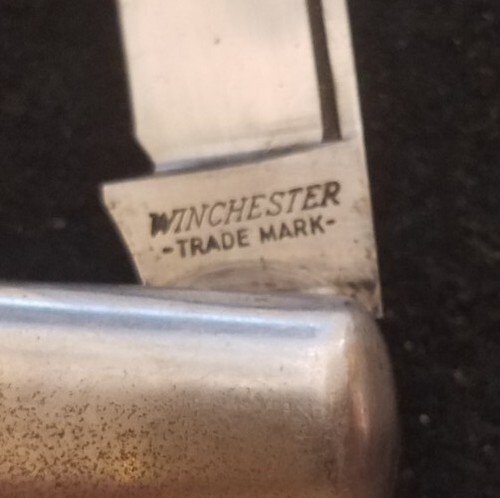 Winchester USA 2703 Barlow Knife, Smooth Natural Bone Handles - Picture 4 of 6