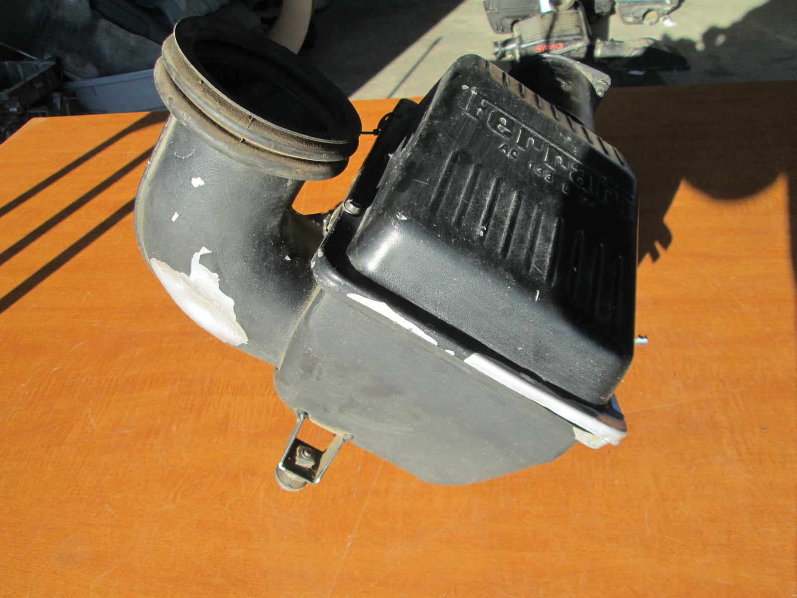 Ferrari 550 LH - Air Cleaner / Intake Box - Damaged # 168088