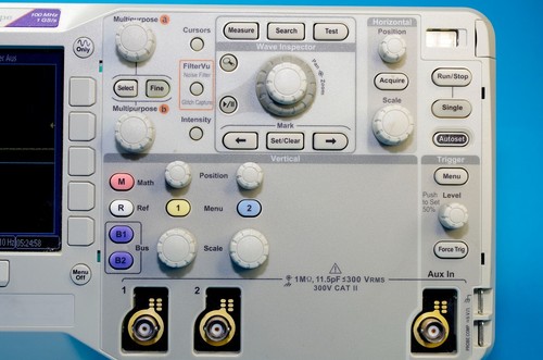 Tektronix DPO2012 100 MHz 1Gs Digital Phosphor Oszilloskop - Photo 5/15