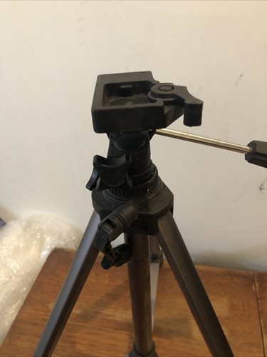 Vanguard Tripod model T-060220a - Picture 4 of 5