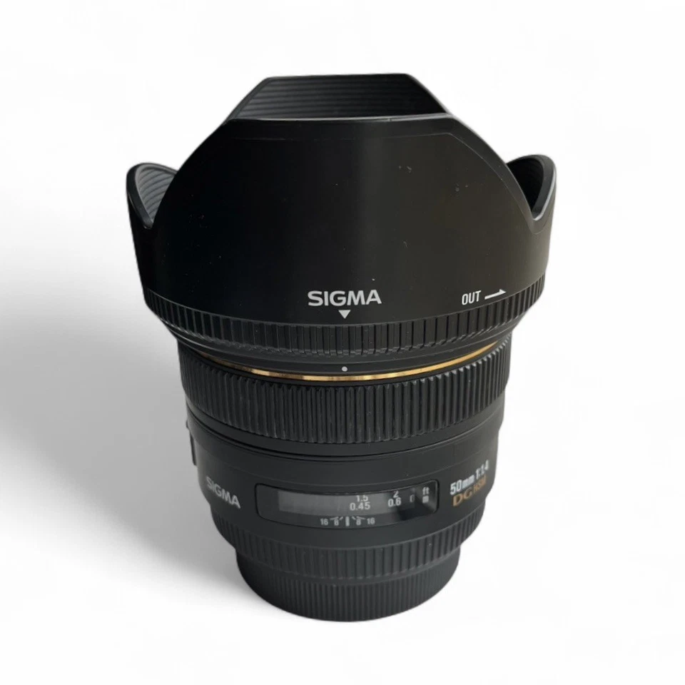 Lente de enfoque automático Sigma 50 mm f/1,4 EX DG HSM para Sony paquete de montura A Foto 2 de 4