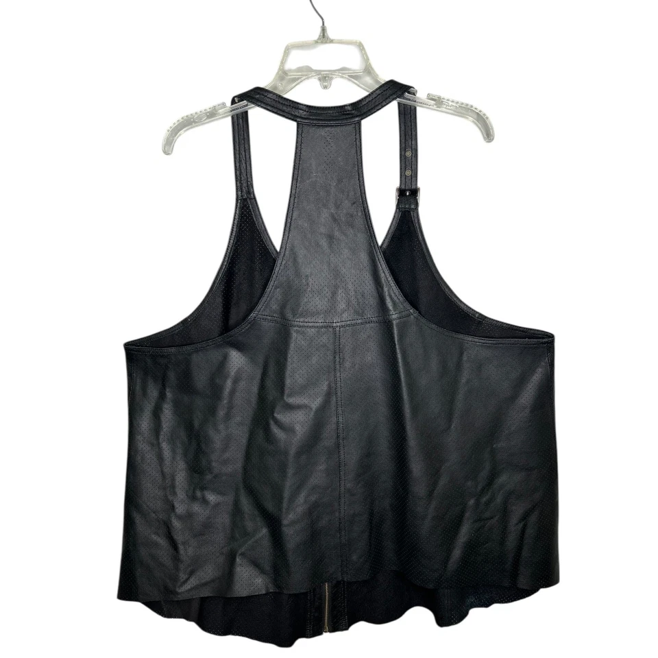Chaleco XCVI Cuero Negro Perforado Espalda Corredora Cremallera Frontal Motociclista Lagenlook Talla 3X Foto 2 de 4