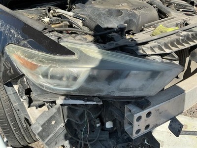 Passenger Right Headlight Halogen Fits 16-18 MAXIMA 1484685