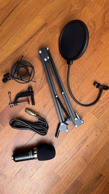 Neewer Microphone Kit  (NW-700-XLR)