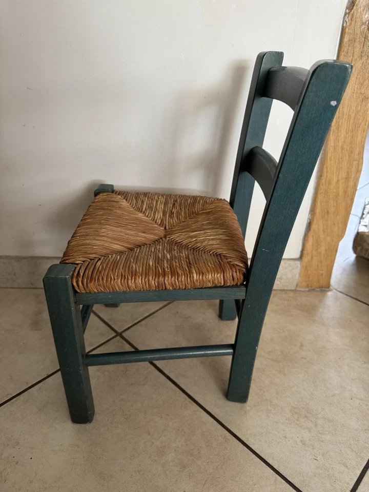 Ancienne Petite Chaise Enfant en Bois Vert et Paille Vintage - Photo 4/4