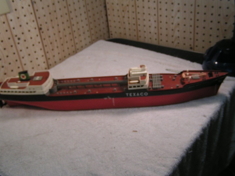 Vintage AMF Wen-Mac TEXACO tanker ship North Dakota 27" long