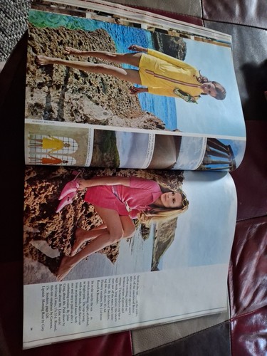 VANITY FAIR MAGAZINE 1968 - Picture 11 of 24