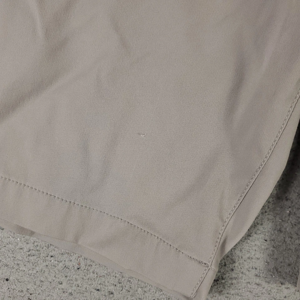 Pantalones Cortos Theory Para Hombre Talla 40 Beige/Gris Golf Dri Fit Informales Frente Plano Chino * Foto 4 de 4