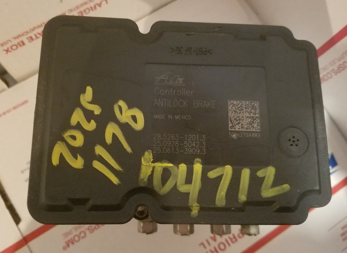 2009 Jeep Wrangler 3.8L ABS Anti-lock Brake Module ABS Pump