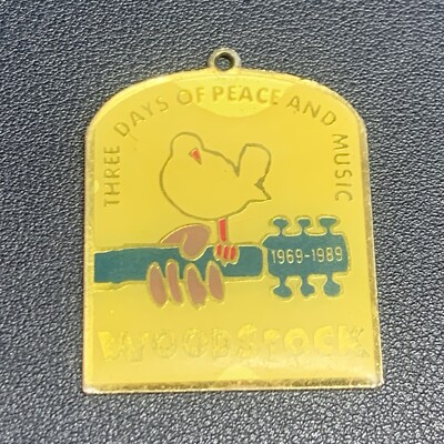 Woodstock 1969-1989  Three Days of Peace  key chain Applause Made Taiwan R.O.C.