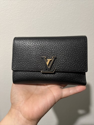 Authentic Louis Vuitton Taurillon Capucines Wallet