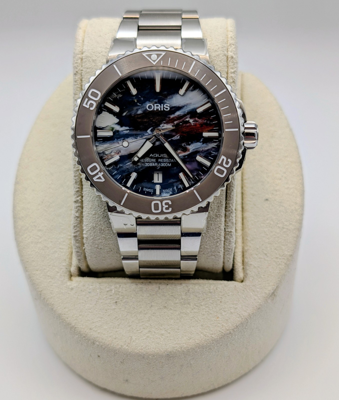 Oris Aquis Upcycle - 01 733 7766 4150-Set Box And Papers, 12/25 Warranty, Mint image 3