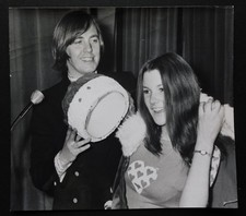 Simon Dee & Watford College Rag Queen- Original 1972 Local Press Photo 9 x 8"