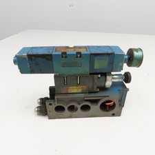 Numatics 152S3400K 4/2 Position Double Solenoid Valve Assembly 120V Coil