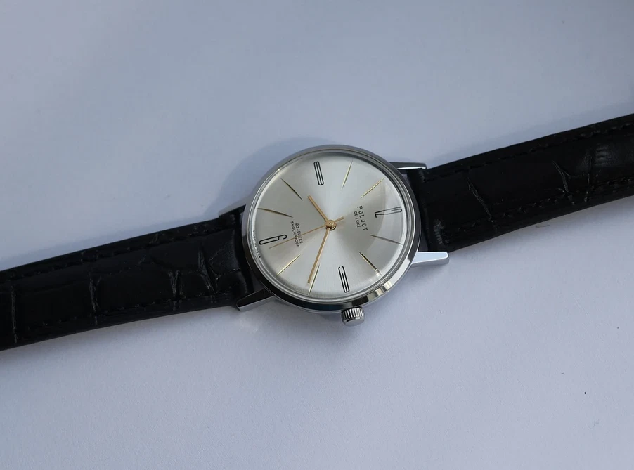 Poljot de Luxe Ultra Slim Wrist Watch Soviet Men's Vintage Mechanical Watch USSR - Image 4 of 4