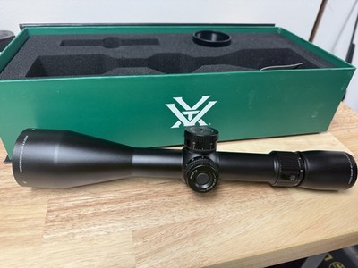 Vortex Razor HD LHT 4.5-22x50 FFP  Rifle Scope XLR-2 MRAD RZR-42202
