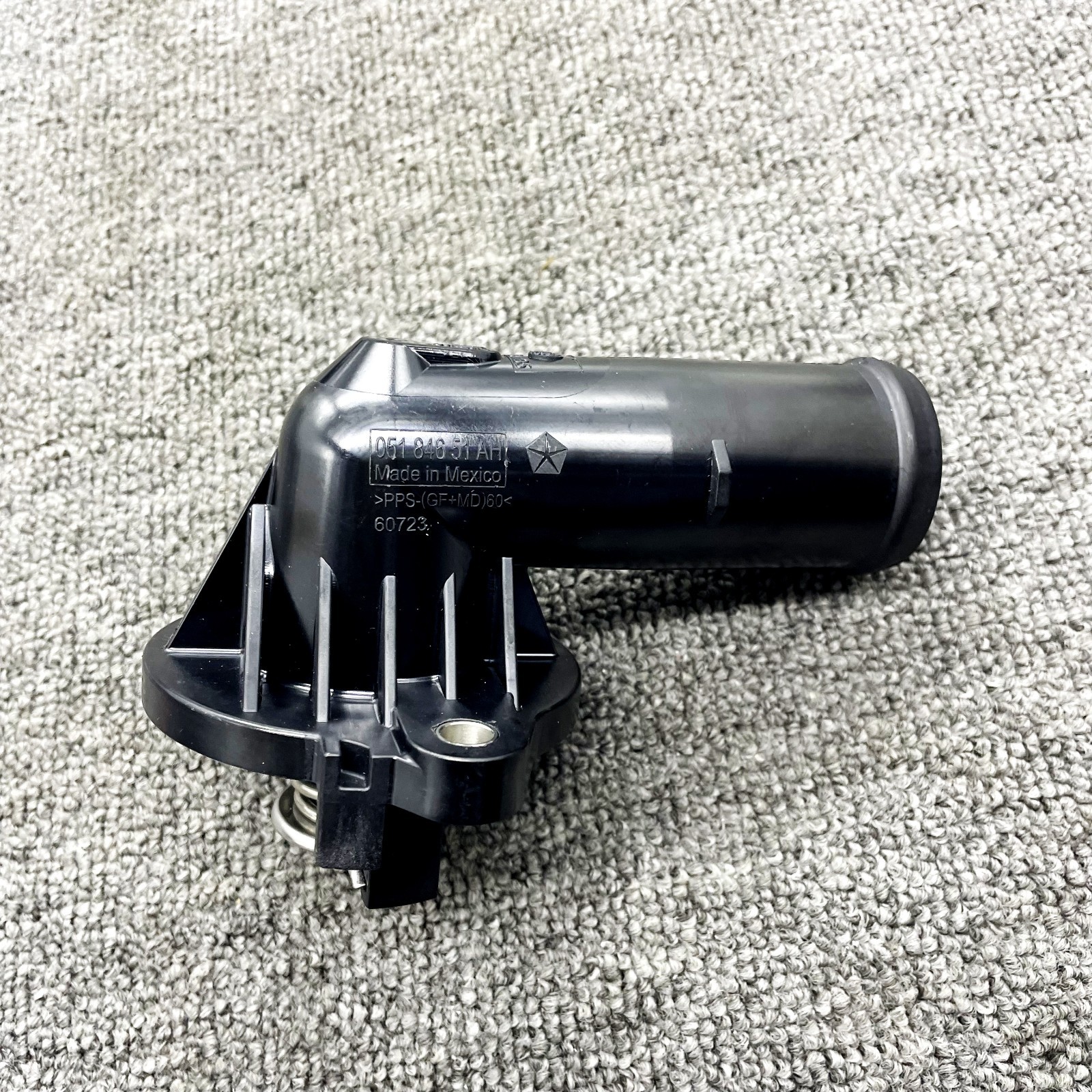 NEW Thermostat for Maserati Ghibli Levante Quattroporte,Gasoline only 330424
